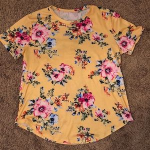Short Sleeve Flowered Tunic Top
